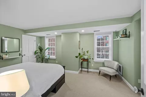 Bedroom - 132 W Lee St, Baltimore, MD 21201 photo 1 of 10