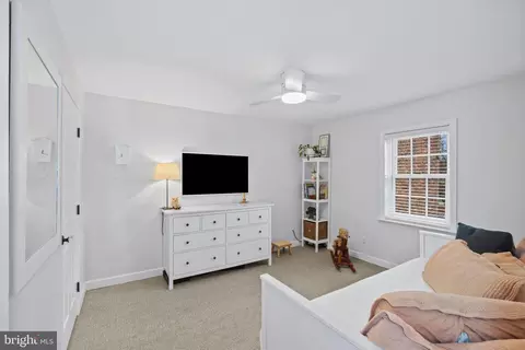 Bedroom - 132 W Lee St, Baltimore, MD 21201 photo 8 of 10