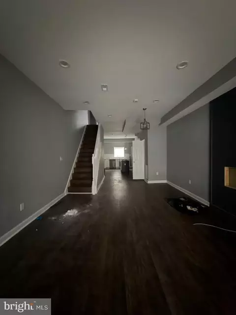Entry Way - 3117 E Baltimore St, Baltimore, MD 21224 photo 2 of 36