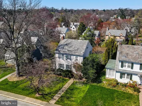 View/Area - 326 Saint Dunstans Rd, Baltimore, MD 21212 photo 1 of 7