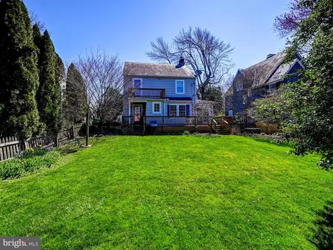 Exterior - 326 Saint Dunstans Rd, Baltimore, MD 21212 photo 7 of 15