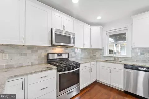 Kitchen - 1614 Clarkson St, Baltimore, MD 21230 photo 1 of 2