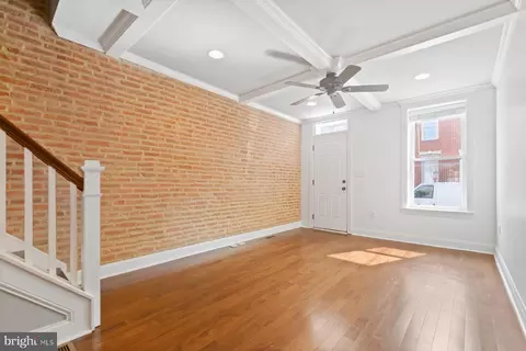 Living - 1614 Clarkson St, Baltimore, MD 21230 photo 2 of 5