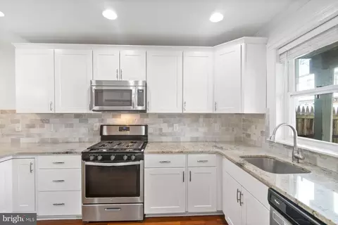 Kitchen - 1614 Clarkson St, Baltimore, MD 21230 photo 2 of 2
