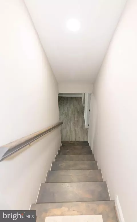 Entry Way - 5316 Plainfield Ave, Baltimore, MD 21206 photo 8 of 11
