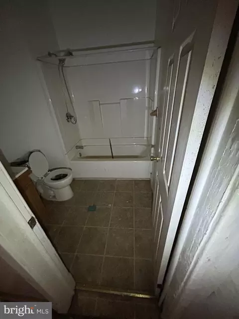2802 Springhill Ave, Baltimore, MD 21215 photo 9