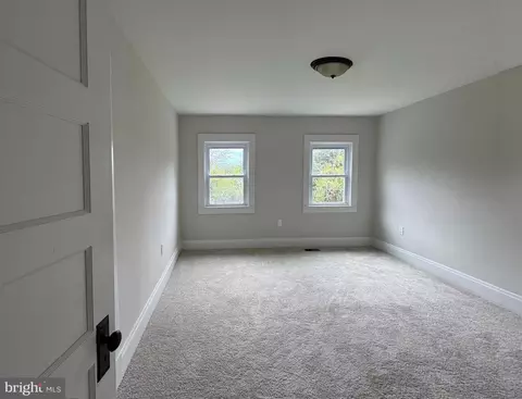 Bedroom - 3205 Beverly Rd, Baltimore, MD 21214 photo 2 of 3