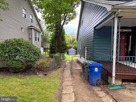Exterior - 3205 Beverly Rd, Baltimore, MD 21214 photo 6 of 7