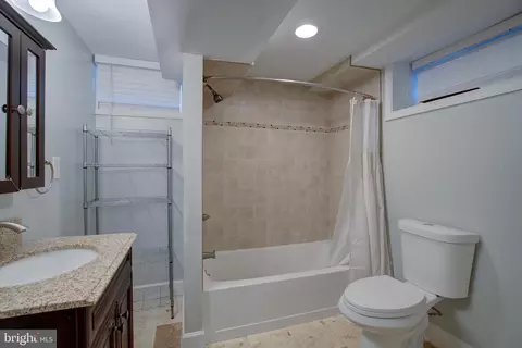 Bath - 4814 Briarclift Rd, Baltimore, MD 21229 photo 4 of 4