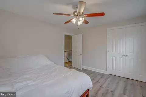 Bedroom - 4814 Briarclift Rd, Baltimore, MD 21229 photo 2 of 8