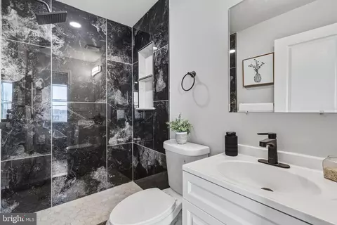 Bath - 1618 N Regester, Baltimore, MD 21213 photo 1 of 3