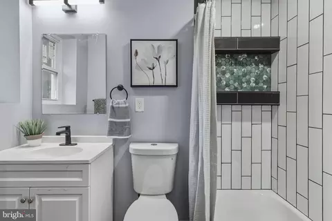 Bath - 1618 N Regester, Baltimore, MD 21213 photo 3 of 3