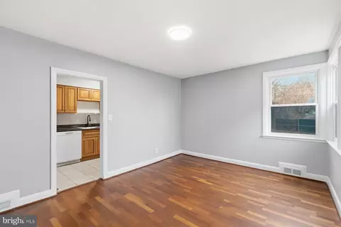 Living - 4004 Brookhill Rd, Baltimore, MD 21215 photo 2 of 4