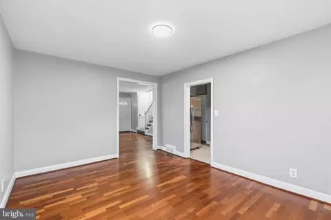 Entry Way - 4004 Brookhill Rd, Baltimore, MD 21215 photo 2 of 6