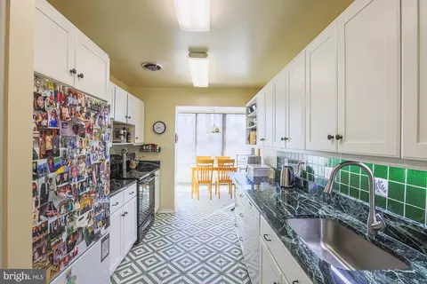 6350 Red Cedar Pl #214, Baltimore, MD 21209 photo 7