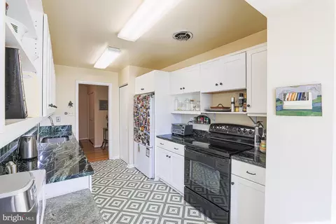 6350 Red Cedar Pl #214, Baltimore, MD 21209 photo 9