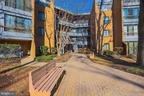 6350 Red Cedar Pl #214, Baltimore, MD 21209 photo 2