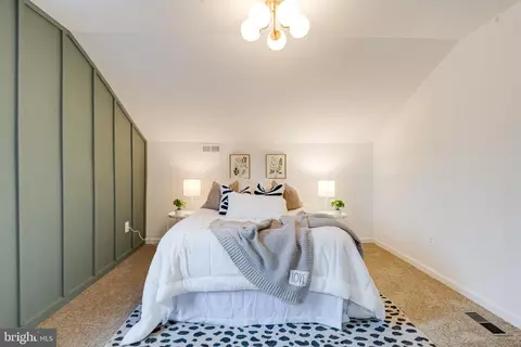 Bedroom - 5805 Highgate Dr, Baltimore, MD 21215 photo 11 of 16