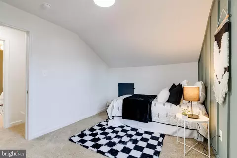 Bedroom - 5805 Highgate Dr, Baltimore, MD 21215 photo 15 of 16