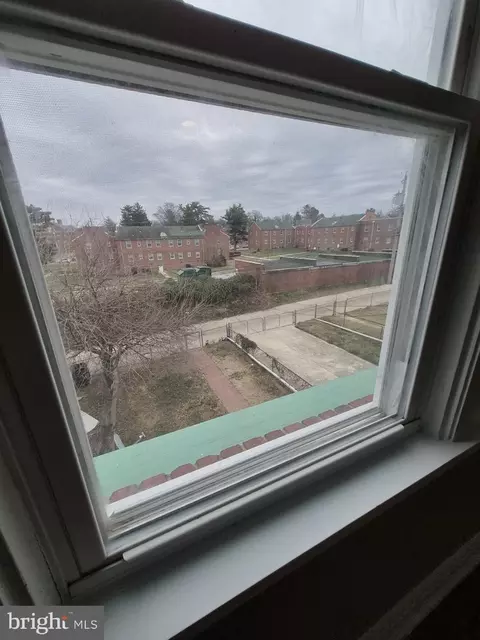 View/Area - 4905 Briarclift Rd, Baltimore, MD 21229 photo 2 of 2