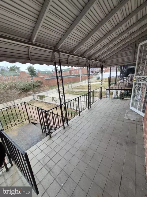 Exterior - 4905 Briarclift Rd, Baltimore, MD 21229 photo 4 of 4
