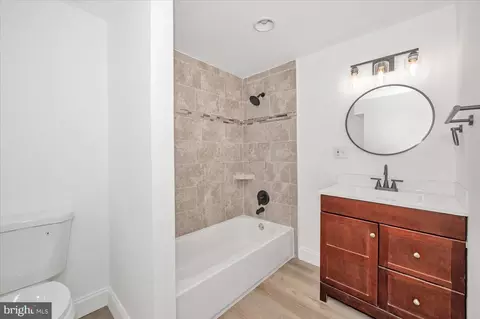 Bath - 3503 Garrison Blvd, Baltimore, MD 21215 photo 1 of 2