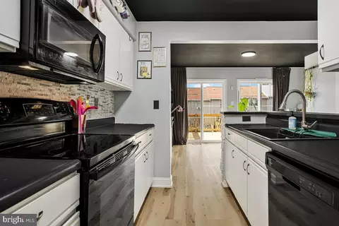 46 Cobber Ln, Baltimore, MD 21229 photo 15