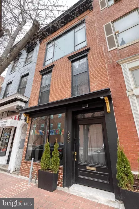 Exterior - 862 Tyson St, Baltimore, MD 21201 photo 8 of 9