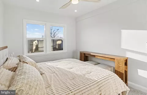 Bedroom - 4289 Falls Rd, Baltimore, MD 21211 photo 3 of 4