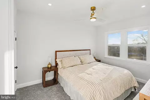 Bedroom - 4289 Falls Rd, Baltimore, MD 21211 photo 2 of 4