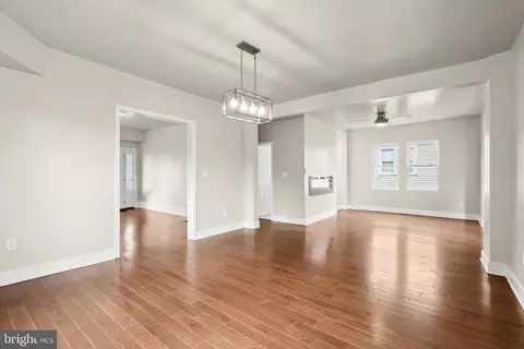 Living - 5403 Hamlet Ave, Baltimore, MD 21214 photo 6 of 10