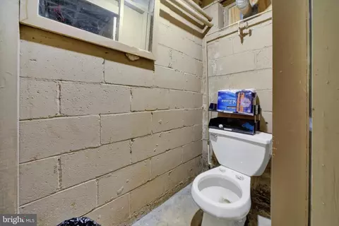 Bath - 3552 Benzinger Rd, Baltimore, MD 21229 photo 1 of 1