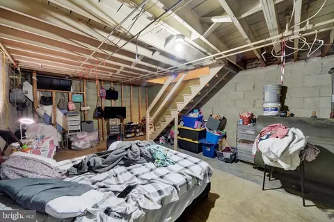 Bedroom - 3552 Benzinger Rd, Baltimore, MD 21229 photo 6 of 6