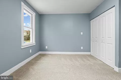 Bedroom - 4604 Moravia Rd, Baltimore, MD 21206 photo 8 of 8