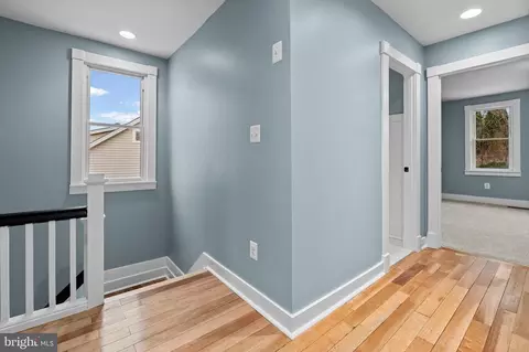 Entry Way - 4604 Moravia Rd, Baltimore, MD 21206 photo 4 of 5