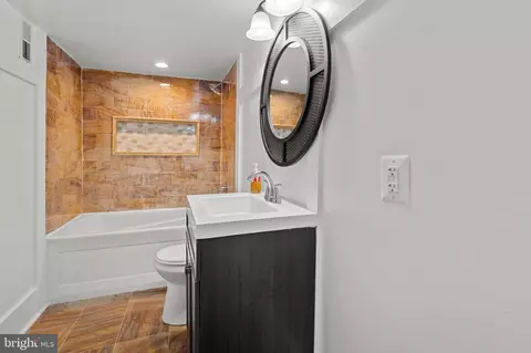 Bath - 4604 Moravia Rd, Baltimore, MD 21206 photo 3 of 5