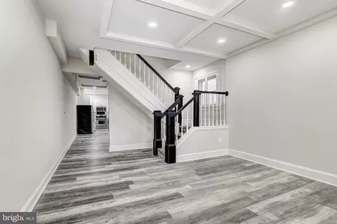 428 S Augusta Ave, Baltimore, MD 21229 photo 5