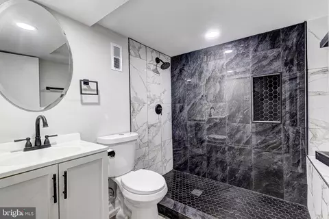 428 S Augusta Ave, Baltimore, MD 21229 photo 24