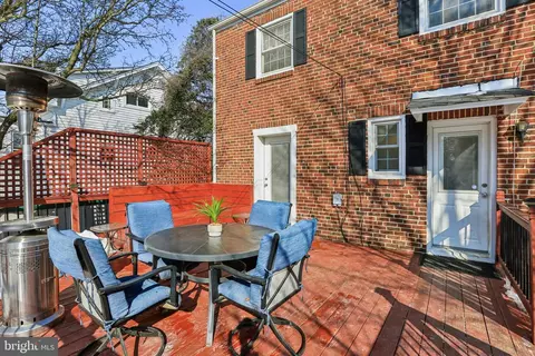 Exterior - 313 E Lake Ave, Baltimore, MD 21212 photo 3 of 10