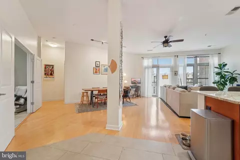 1209 N Charles St #312, Baltimore, MD 21201