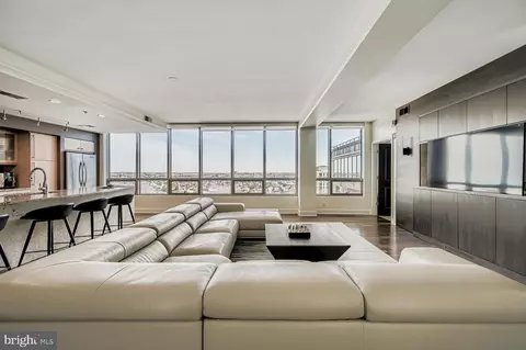 675 President St #2709, Baltimore, MD 21202