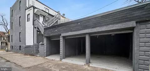 Exterior - 2330 Bryant Ave, Baltimore, MD 21217 photo 3 of 5