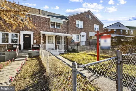 105 Upmanor Rd, Baltimore, MD 21229