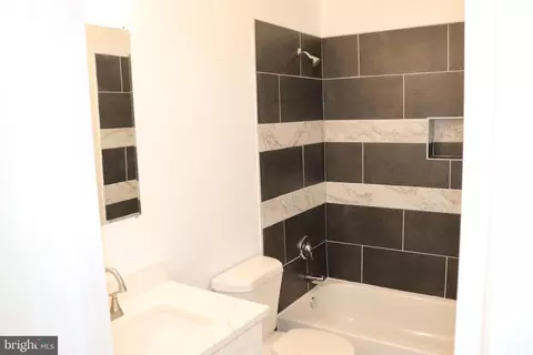 Bath - 1707 Marshall St, Baltimore, MD 21230 photo 1 of 1