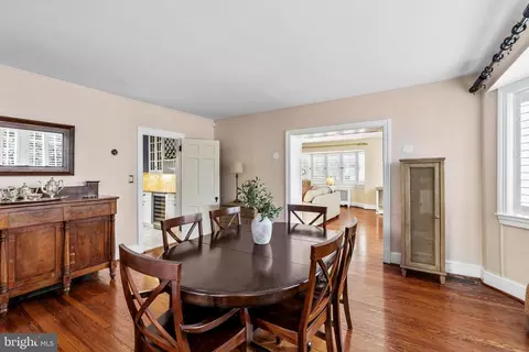 Dining - 316 Tunbridge Rd, Baltimore, MD 21212 photo 1 of 1