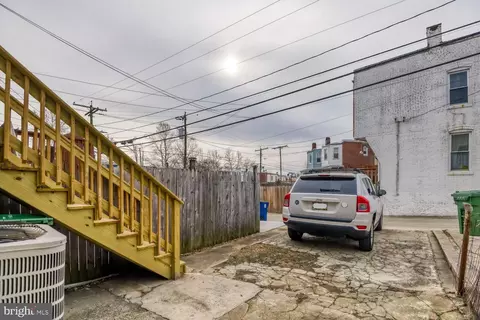 Exterior - 4126 Falls Rd, Baltimore, MD 21211 photo 2 of 5