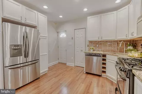 Kitchen - 4126 Falls Rd, Baltimore, MD 21211 photo 3 of 3