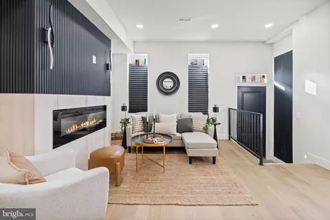 317 Fulton Ave, Baltimore, MD 21223