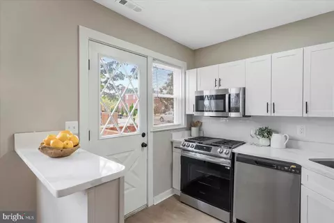 Kitchen - 1603 Argonne Dr, Baltimore, MD 21218 photo 2 of 5