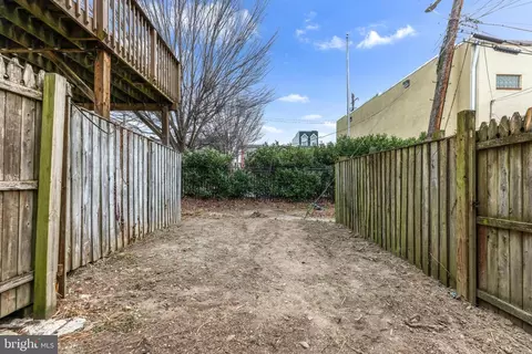 Exterior - 1117 Washington Blvd, Baltimore, MD 21230 photo 1 of 4